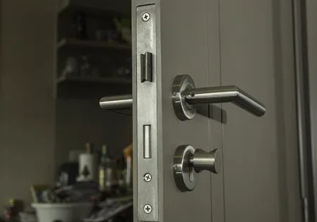 Neighborhood Locksmith Services Los Angeles, CA 310-819-4253 Neighborhood Locksmith Services Los Angeles, CA 310-819-4253